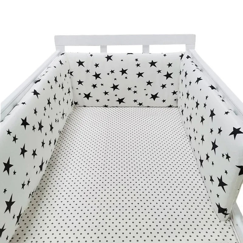 tour de lit bébé cocooning étoilé - Mamanplusbebe