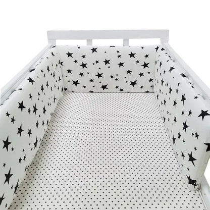tour de lit bébé cocooning étoilé - Mamanplusbebe